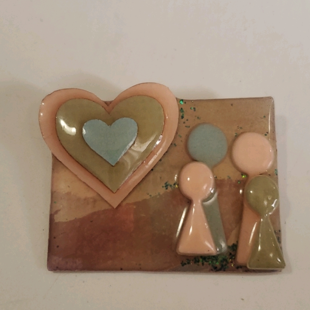 Lucinda Vintage Designer Acrylic People Pin Brooch Tan Pink Blue